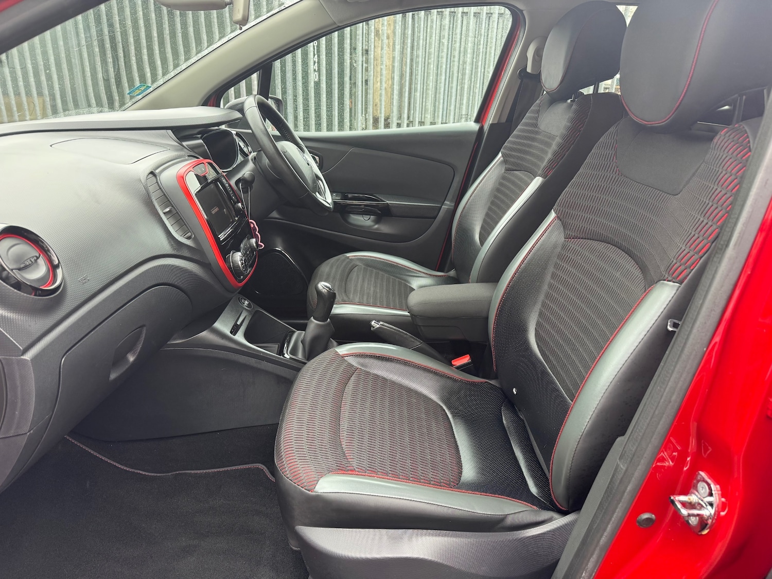 Used Renault Captur 2015 for sale - 77997710: Photo 8