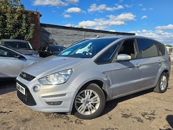 Used Ford S-Max 2010 for sale - 79576084: Photo