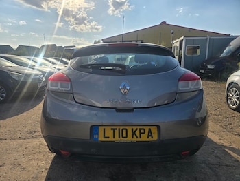Used Renault Megane 2010 for sale - 79508320: Photo