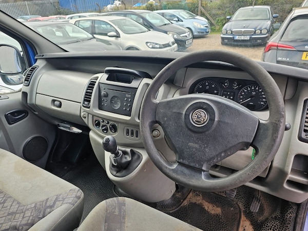Used Vauxhall Vivaro 2004 for sale - 76246335: Photo 10