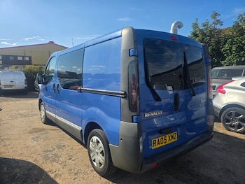 Used Renault Trafic 2005 for sale - 79539702: Photo