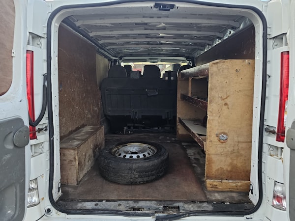 Used Vauxhall Vivaro 2013 for sale - 76211584: Photo 9