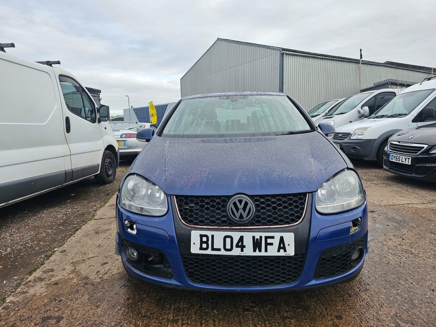 Used Volkswagen Golf 2004 for sale - 76594680: Photo 2