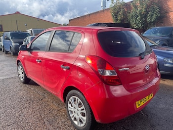 Used Hyundai i20 2009 for sale - 75939860: Photo