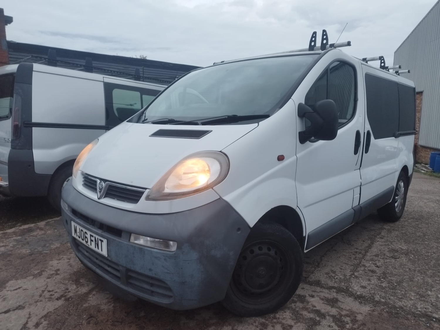 Used Vauxhall Vivaro 2006 for sale - 76418532: Photo 3