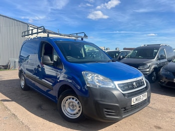 Used Peugeot Partner 2018 for sale - 78683532: Photo