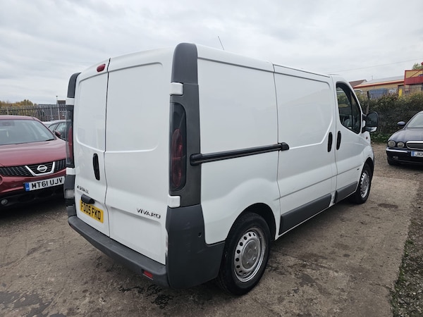 Used Vauxhall Vivaro 2005 for sale - 76314224: Photo 8