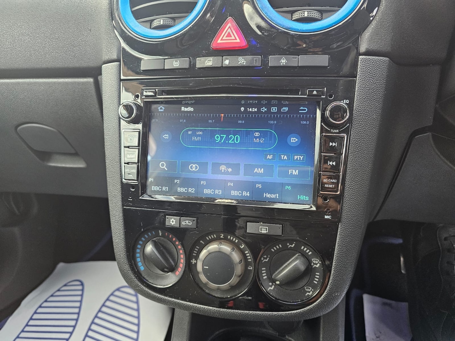 Used Vauxhall Corsa 2011 for sale - 76595260: Photo 18