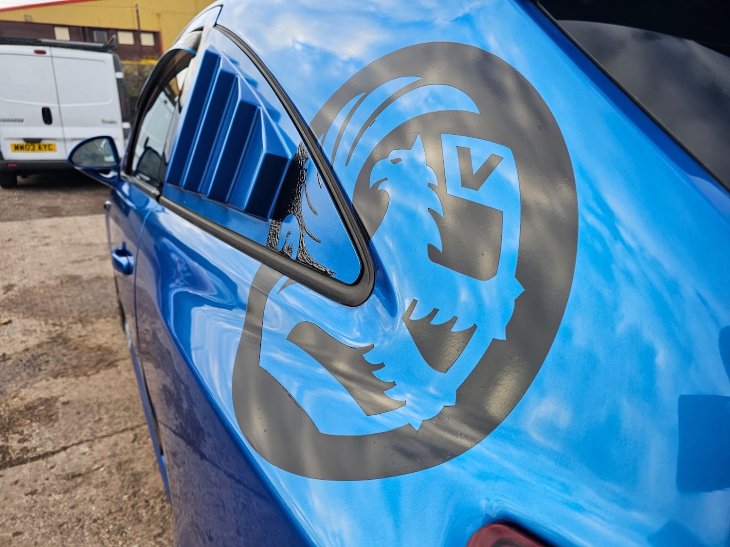 Used Vauxhall Corsa 2011 for sale - 76595260: Photo 6