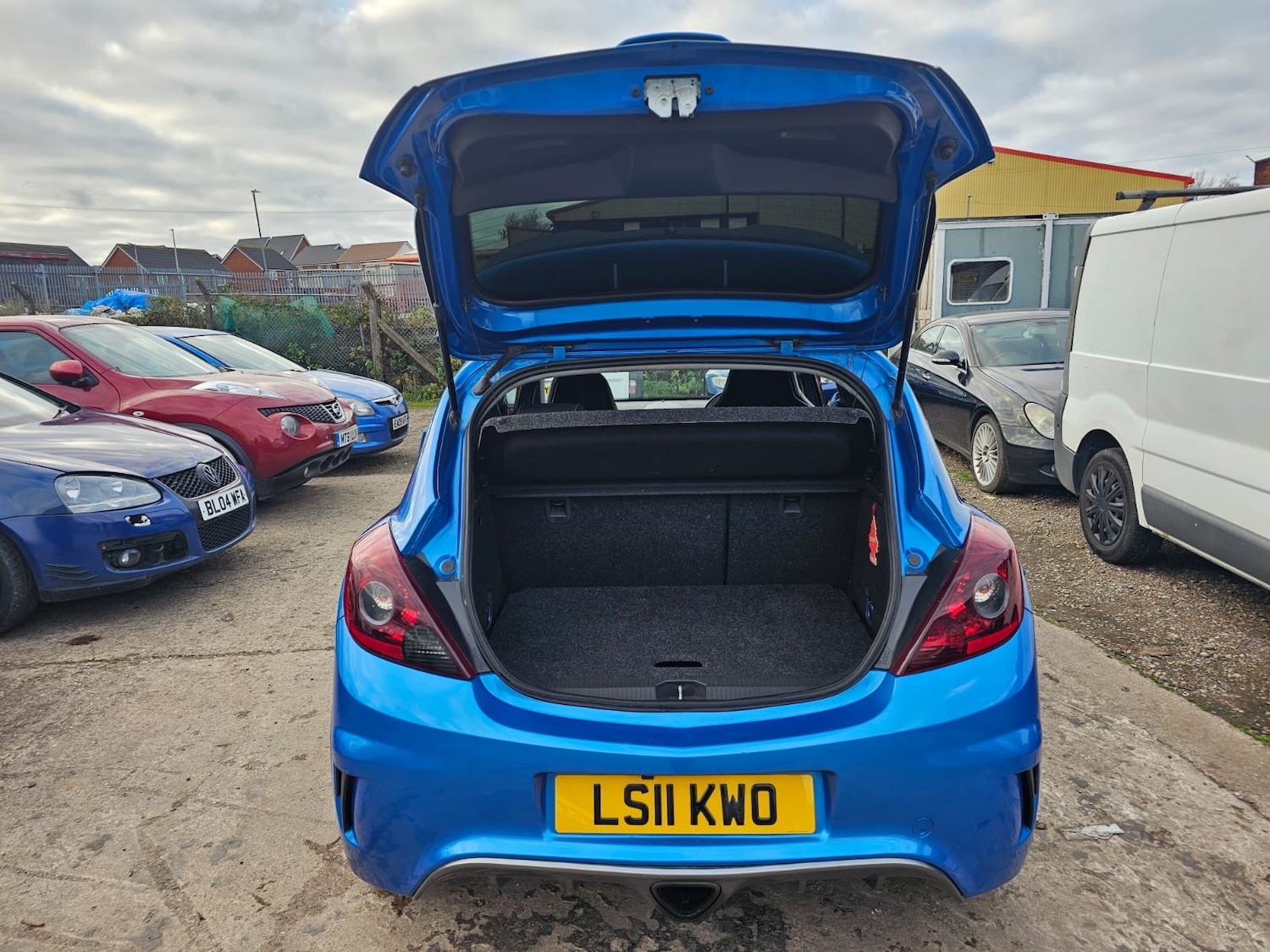 Used Vauxhall Corsa 2011 for sale - 76595260: Photo 7