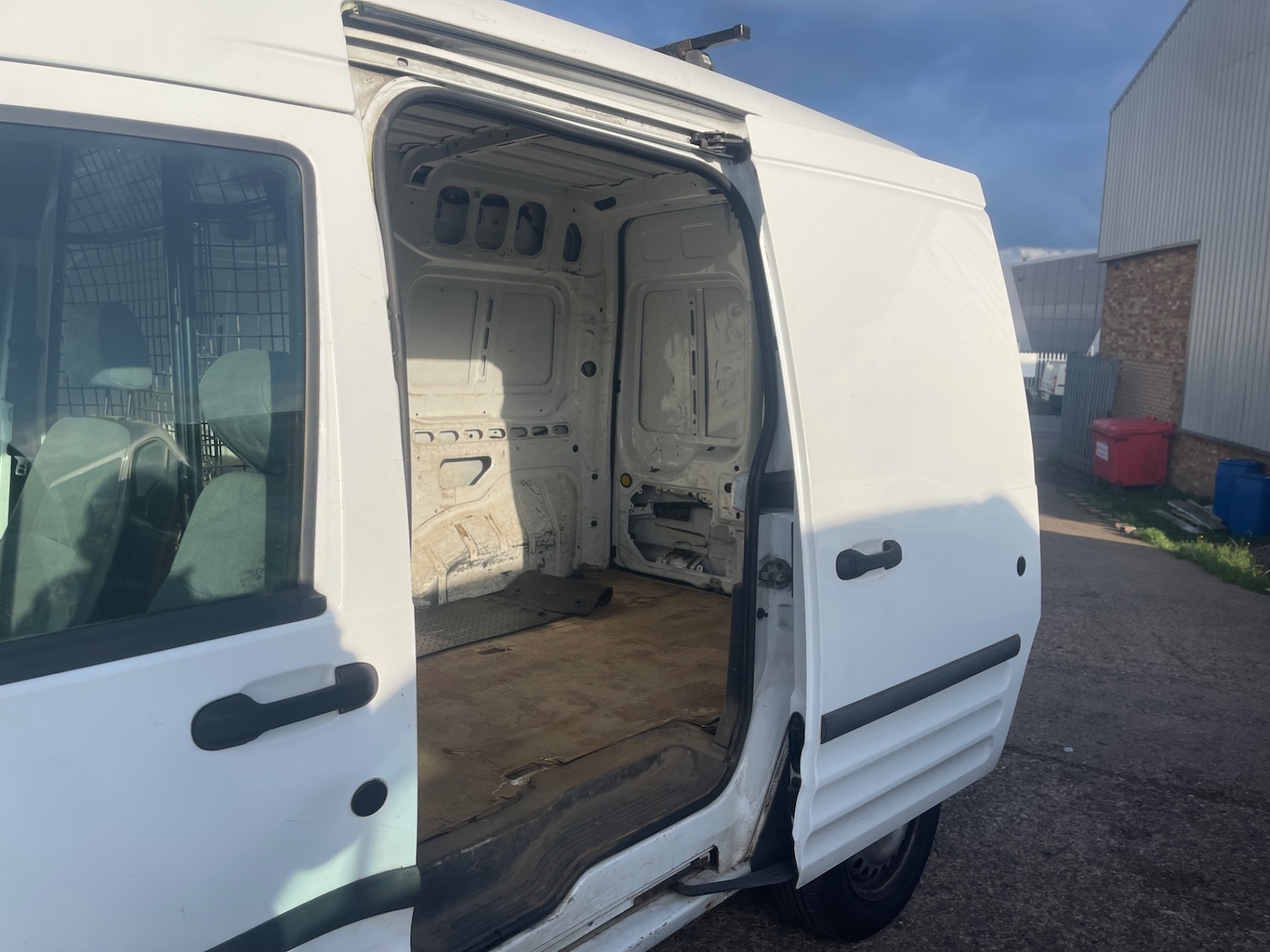 Used Ford Transit Connect 2011 for sale - 76527430: Photo 4
