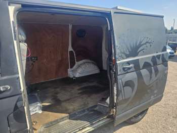 Used Volkswagen Transporter 2005 for sale - 75235086: Photo