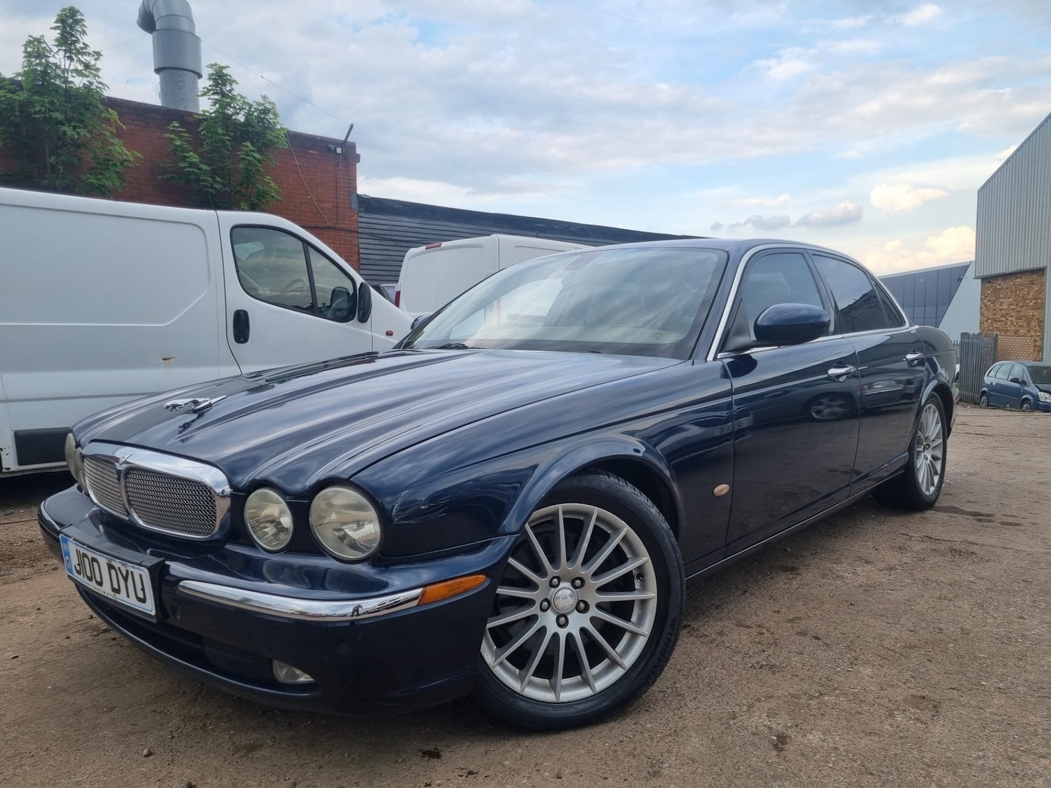 Used Jaguar XJ 2006 for sale - 76560245: Photo 3