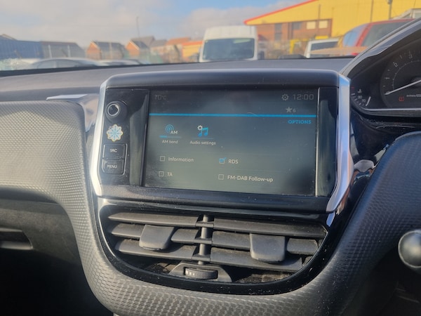 Used Peugeot 208 2018 for sale - 73579464: Photo 12