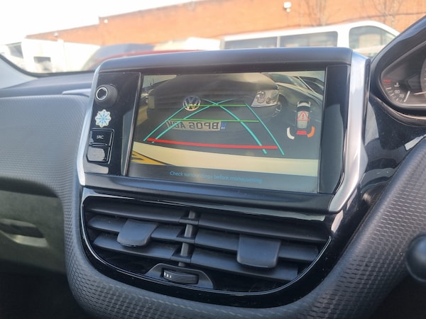 Used Peugeot 208 2018 for sale - 73579464: Photo 14