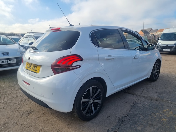 Used Peugeot 208 2018 for sale - 73579464: Photo 6