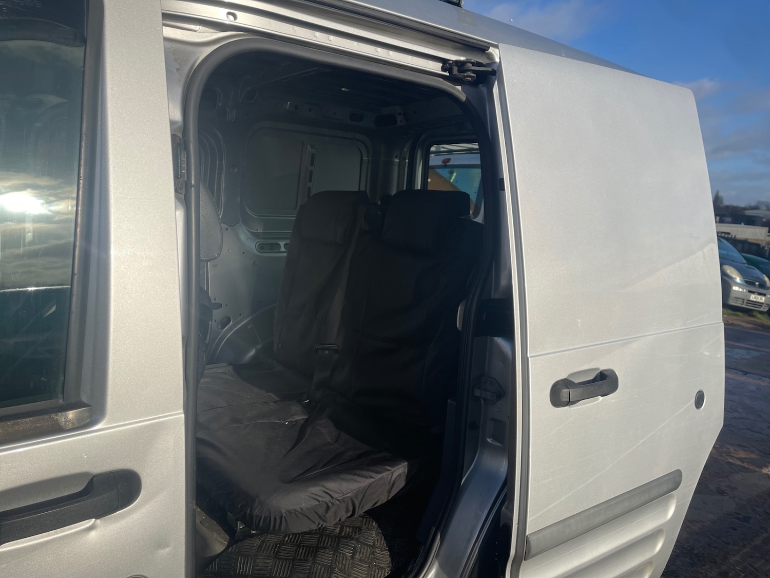 Used Ford Transit Connect 2011 for sale - 76904744: Photo 4