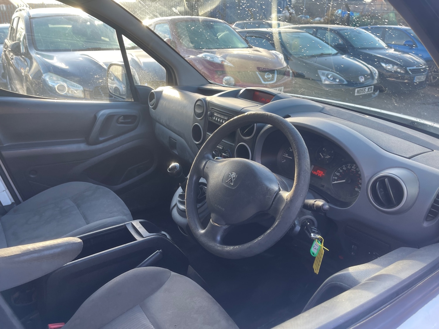 Used Peugeot Partner 2013 for sale - 76748936: Photo 13