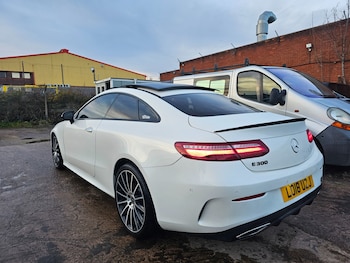 Used Mercedes-Benz E Class 2018 for sale - 76945411: Photo