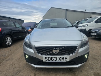 Used Volvo V40 2013 for sale - 79543829: Photo