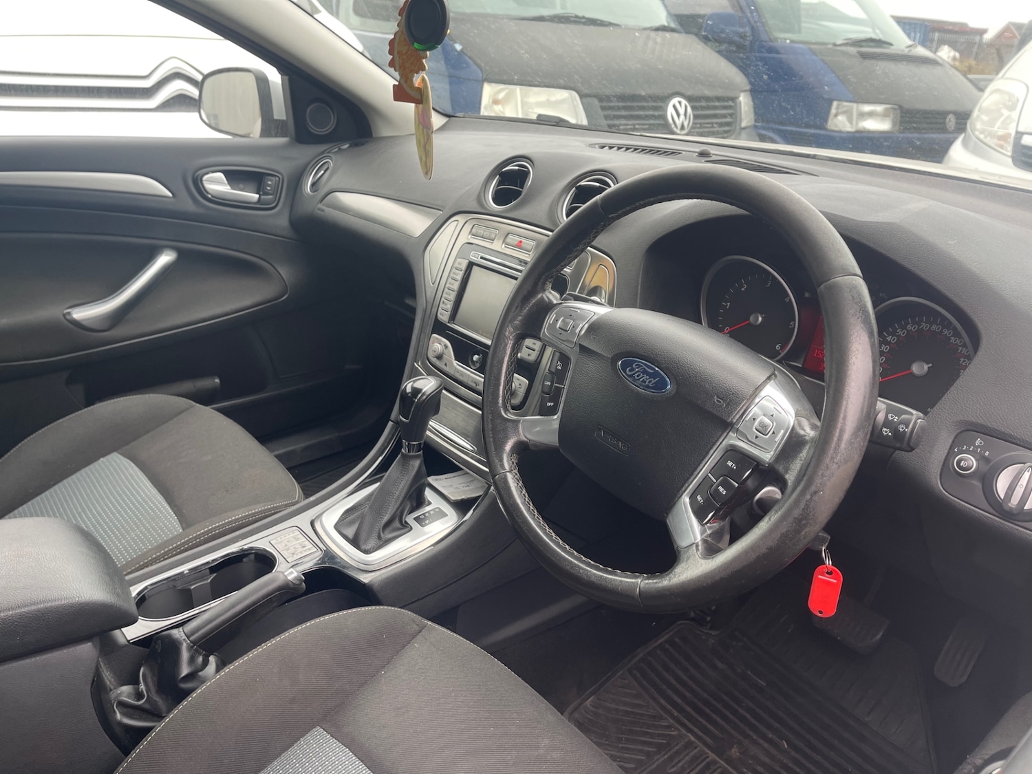 Used Ford Mondeo 2010 for sale - 76093871: Photo 11