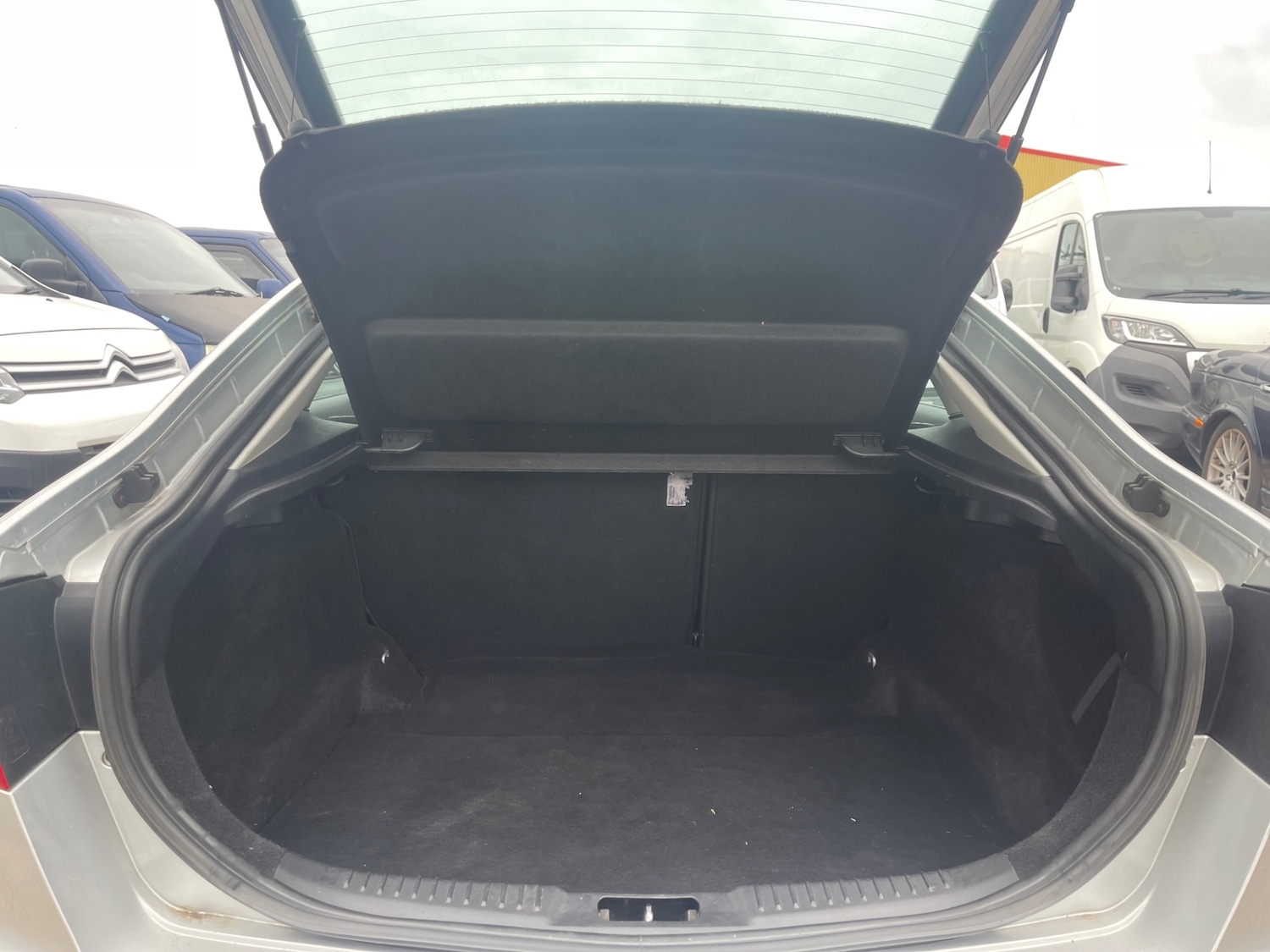 Used Ford Mondeo 2010 for sale - 76093871: Photo 7