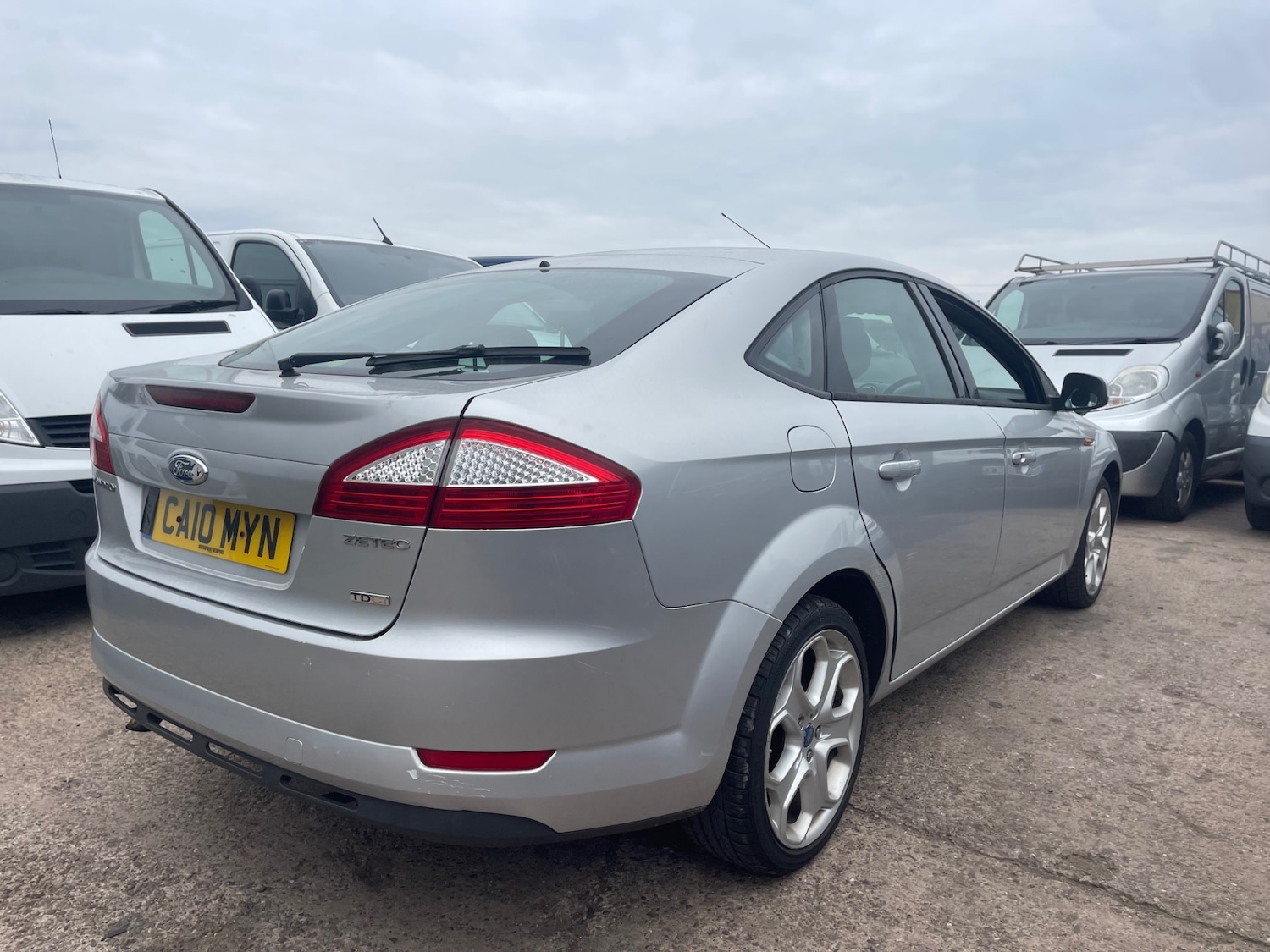 Used Ford Mondeo 2010 for sale - 76093871: Photo 8