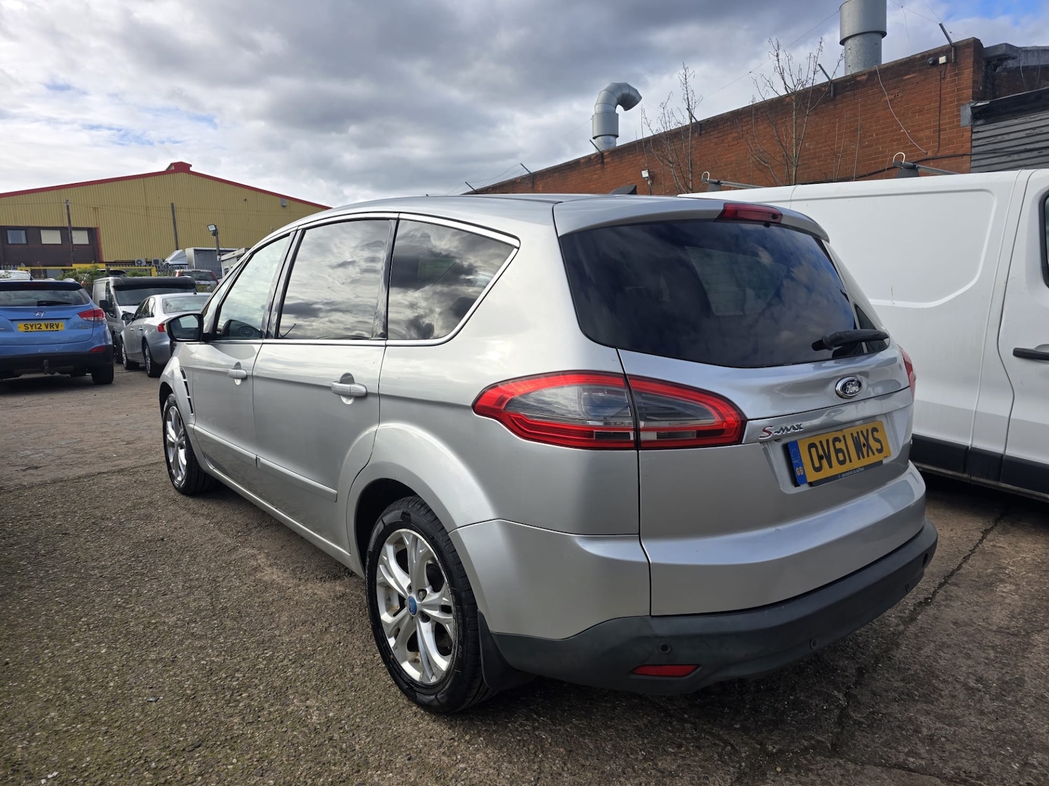 Used Ford S-Max 2012 for sale - 78032567: Photo 4