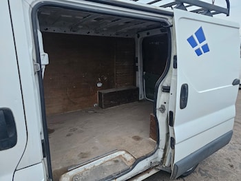 Used Vauxhall Vivaro 2004 for sale - 76314221: Photo 4