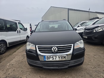 Used Volkswagen Touran 2008 for sale - 77992053: Photo