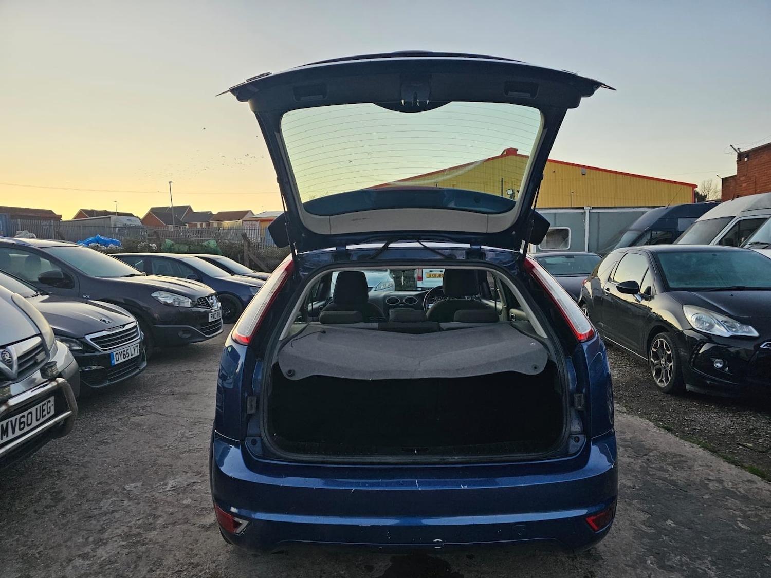 Used Ford Focus 2009 for sale - 76644527: Photo 6