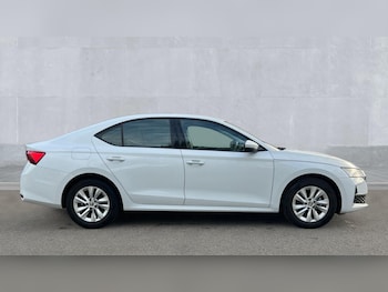 Used Skoda Octavia 2024 for sale - 76766048: Photo