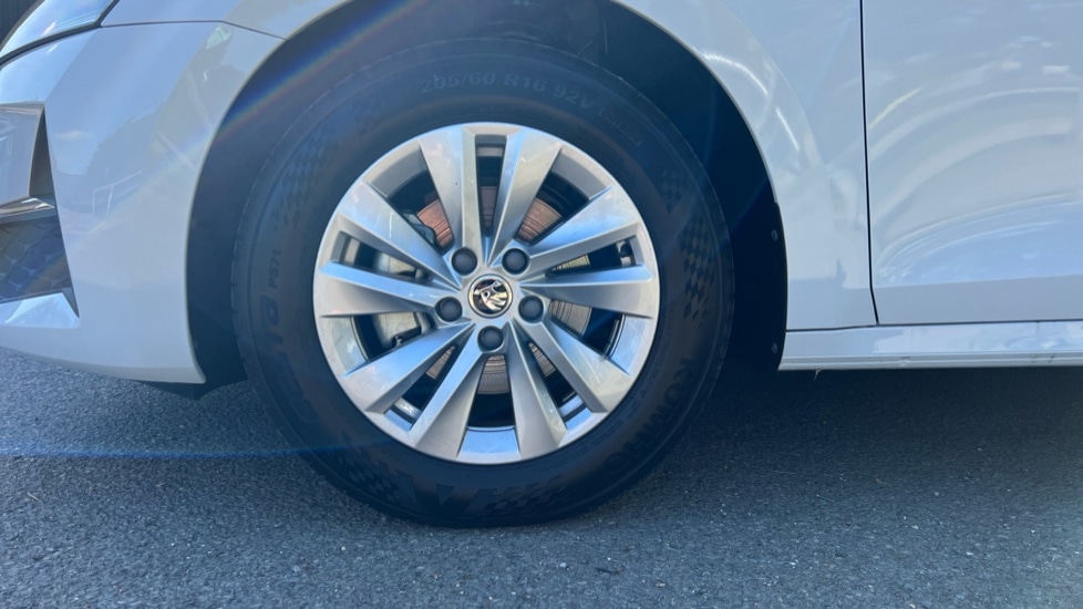 Used Skoda Octavia 2025 for sale - 75929886: Photo 19