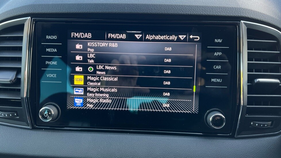 Used Skoda Karoq 2025 for sale - 76539829: Photo 24