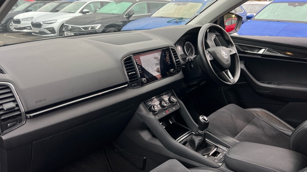 Used Skoda Karoq 2018 for sale - 76609614: Photo 2