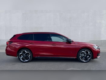 Used Skoda Superb 2025 for sale - 75992859: Photo