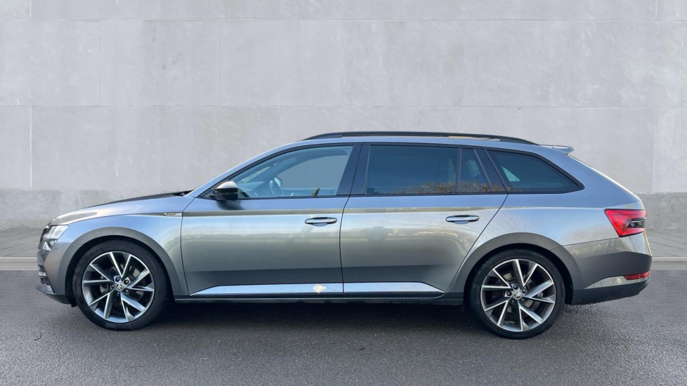 Used Skoda Superb 2023 for sale - 76760724: Photo 9