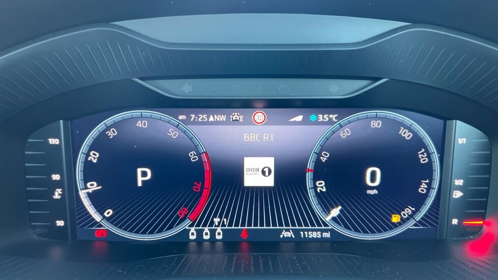 Used Skoda Karoq 2024 for sale - 76623592: Photo 14