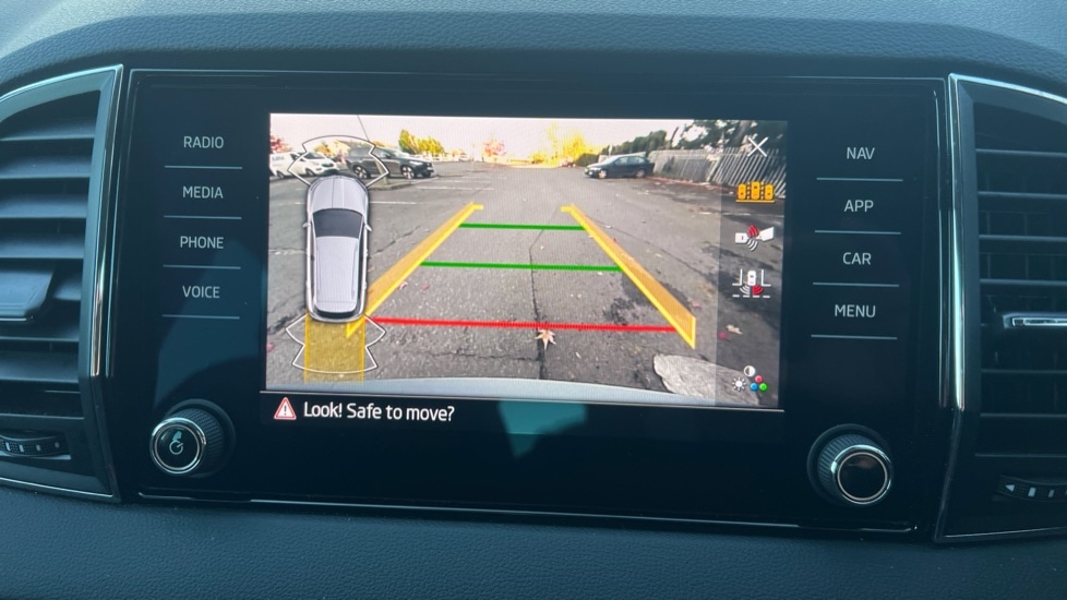 Used Skoda Karoq 2024 for sale - 76623592: Photo 22