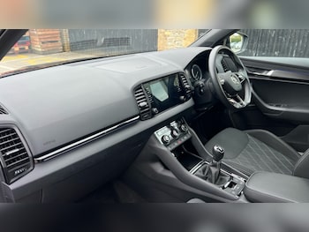 Used Skoda Karoq 2021 for sale - 76079394: Photo 2