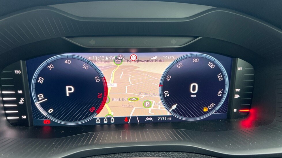 Used Skoda Karoq 2025 for sale - 76381660: Photo 14