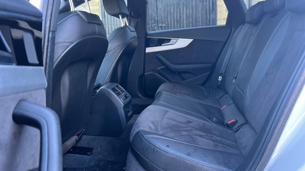 Used Audi A4 2020 for sale - 76888857: Photo 14