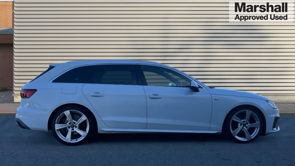 Used Audi A4 2020 for sale - 76888857: Photo 2