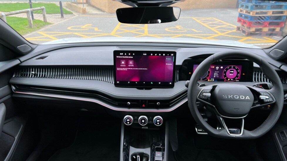 Used Skoda Superb 2025 for sale - 76168784: Photo 12