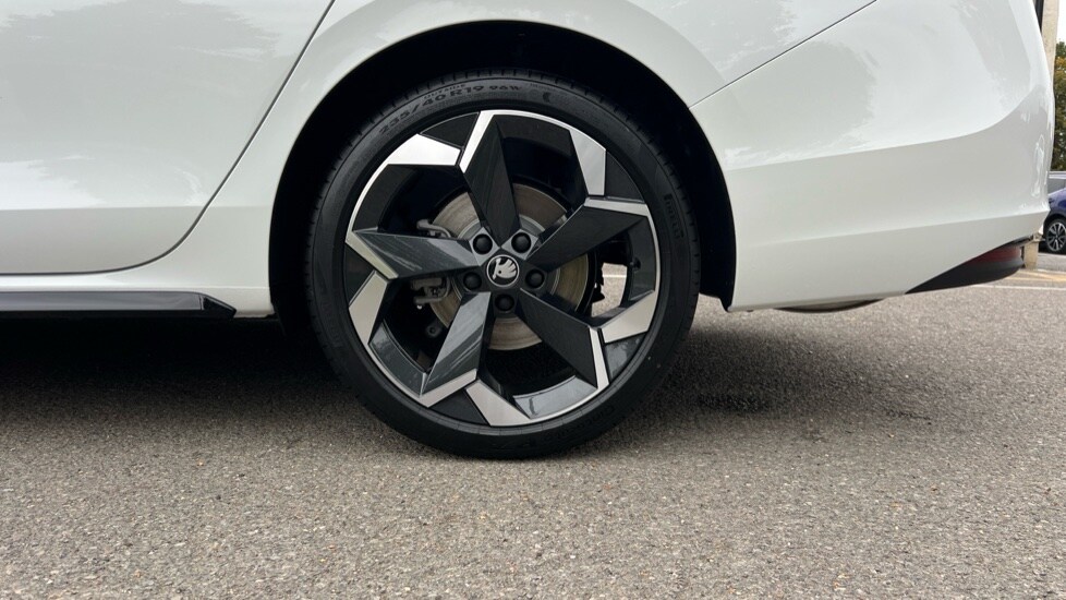 Used Skoda Superb 2025 for sale - 76168784: Photo 18