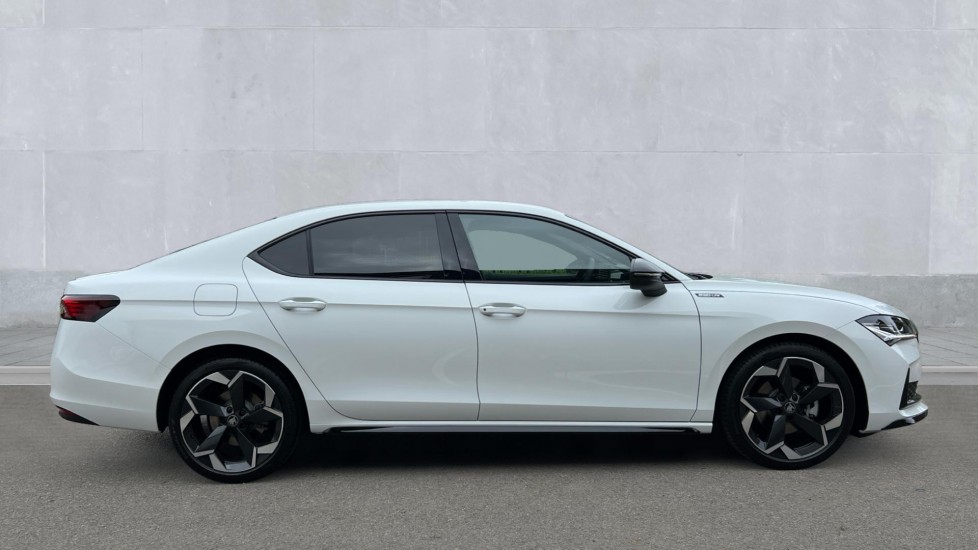 Used Skoda Superb 2025 for sale - 76168784: Photo 4