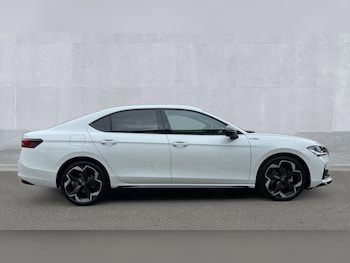 Used Skoda Superb 2025 for sale - 76168784: Photo 4