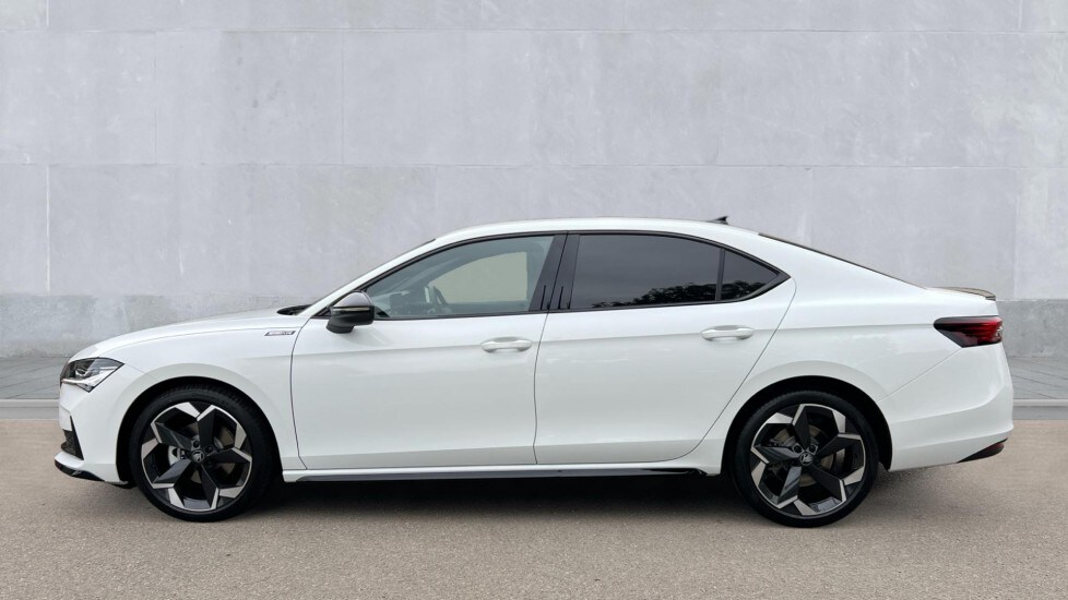 Used Skoda Superb 2025 for sale - 76168784: Photo 9