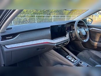 Used Skoda Octavia 2025 for sale - 76630187: Photo