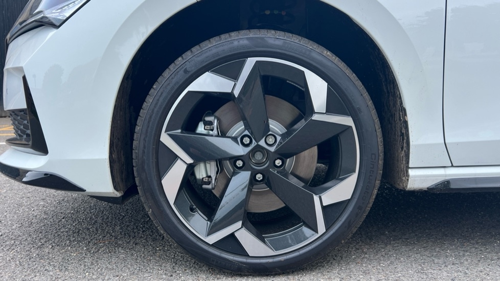 Used Skoda Superb 2025 for sale - 76168573: Photo 5